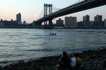 Boredoms under the Brooklyn Bridge