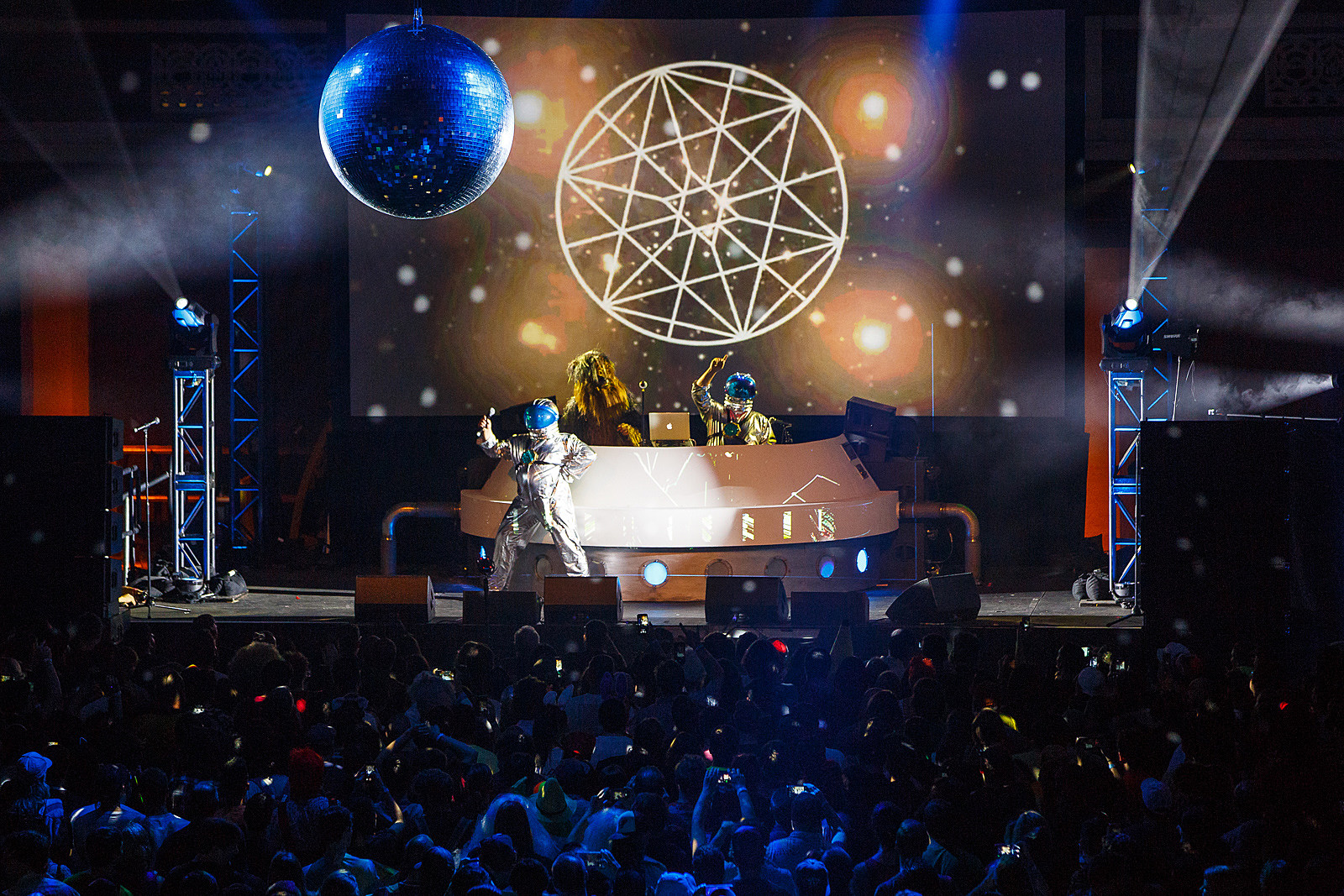 Tenacious DJ at Festival Supreme 2016 at Shrine Expo Hall and Grounds